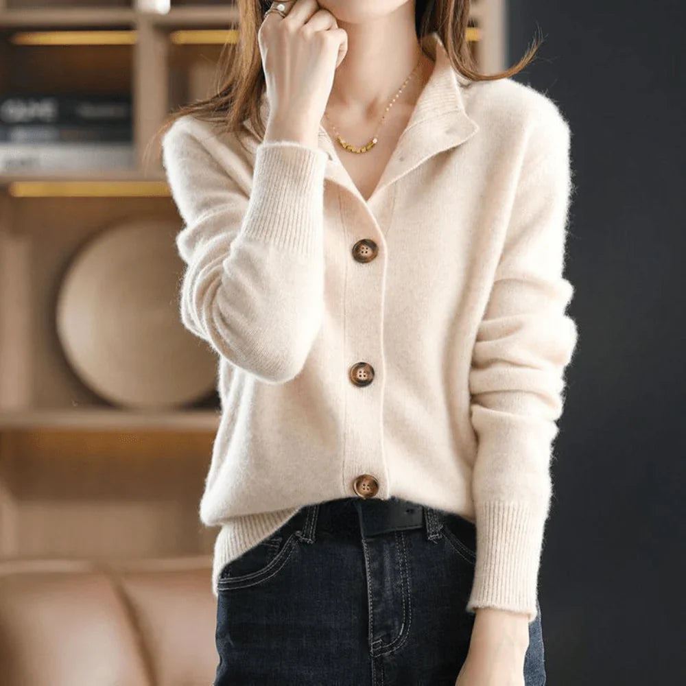Erika - Strickpullover mit Knöpfen