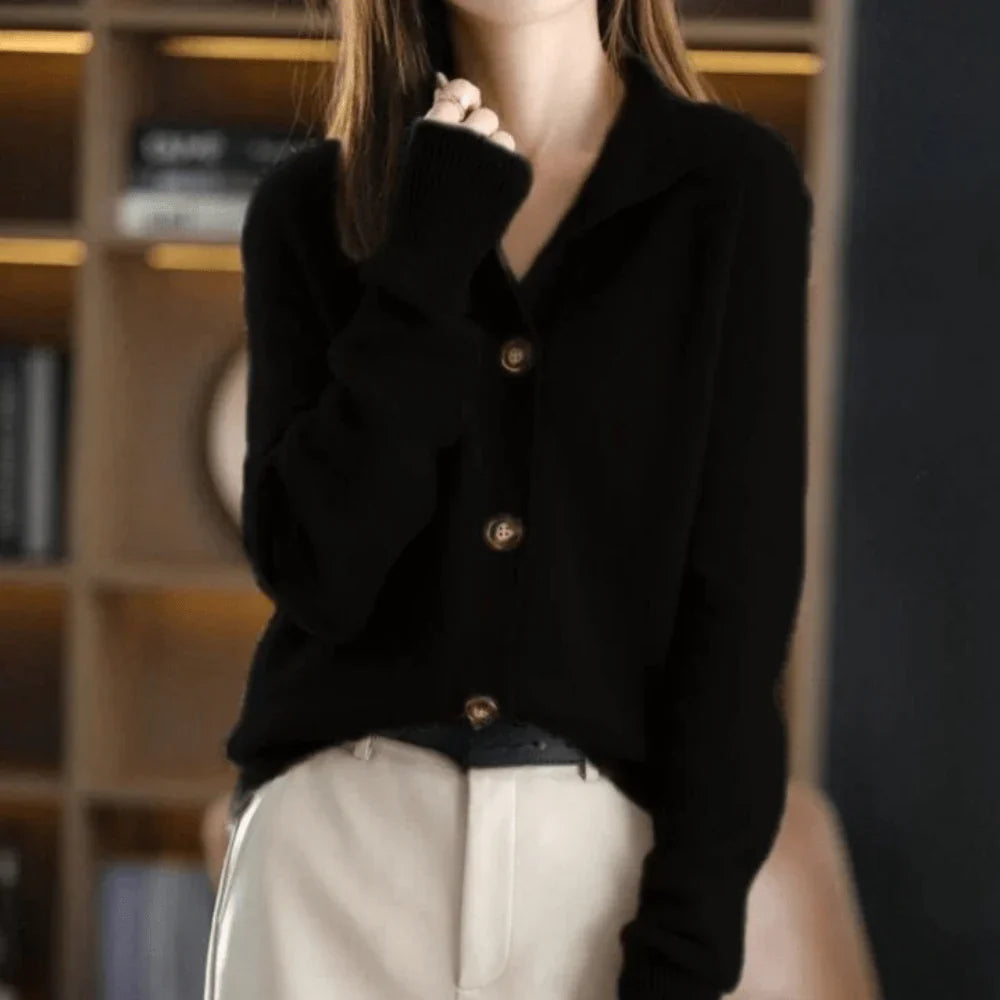 Erika - Strickpullover mit Knöpfen