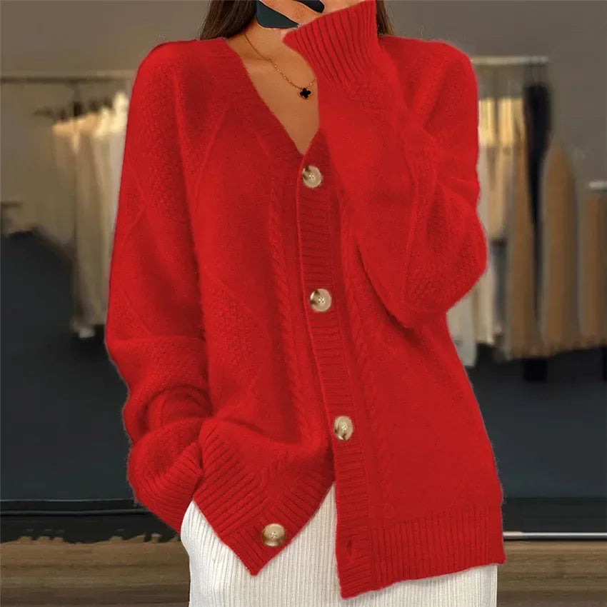Viktoria - Rippgestrickte Strickjacke mit Knöpfen
